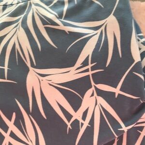 Blue and White Leaf Print Fabric capris